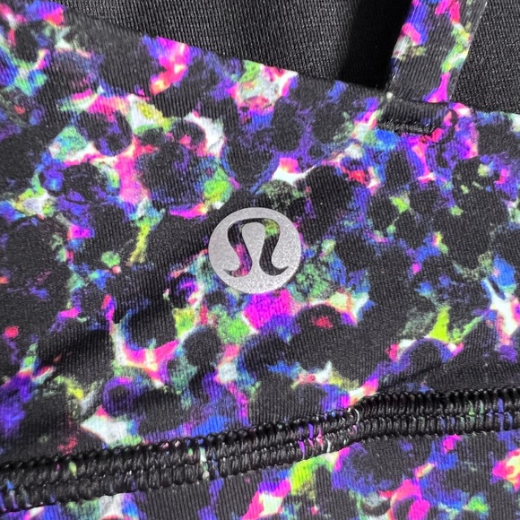 Lululemon Energy Bra Luxtreme NWT Size 4 Black Blue SMMI *Limited Edition* - Picture 6 of 14